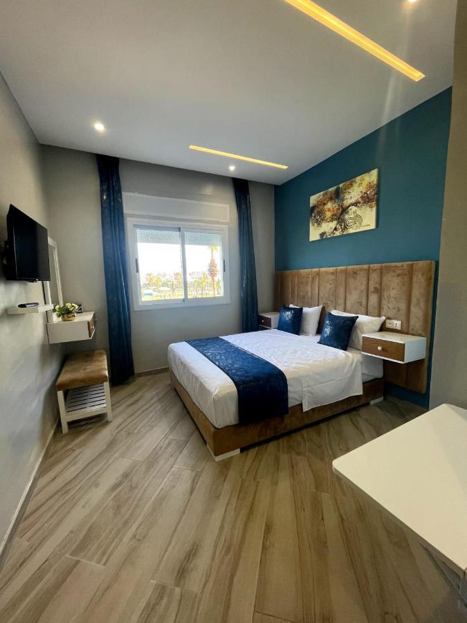 Hostal Mh Borj Martil Luaran gambar